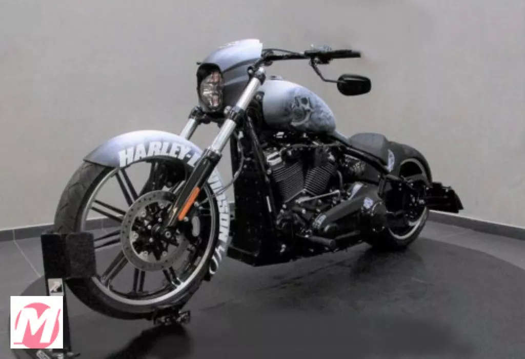 Imagens anúncio Harley-Davidson Breakout Breakout (FXBRS) blur
